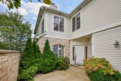 527 Mallard Point Drive, North Aurora, IL 60542 - Photo 3