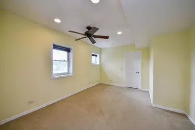 527 Mallard Point Drive, North Aurora, IL 60542 - Photo 31