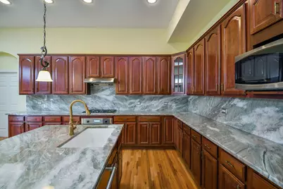 527 Mallard Point Drive, North Aurora, IL 60542 - Photo 13