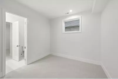 3820 N Damen Avenue #1, Chicago, IL 60618 - Photo 27