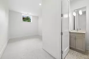 3820 N Damen Ave, Chicago, IL 60618 - Photo 29