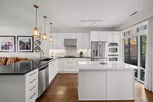 101 N Euclid Ave, Oak Park, IL 60301 - Photo 11