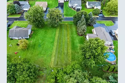 706 Marquette Drive SW, Poplar Grove, IL 61065 - Photo 3