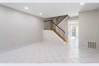 5 Marion Lane, Streamwood, IL 60107 - Photo 5