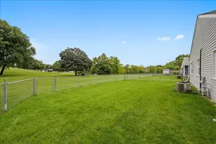 120 Braeburn Rd, Montgomery, IL 60538 - Photo 29