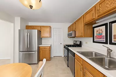 1005 Butternut Lane #C, Mount Prospect, IL 60056 - Photo 7