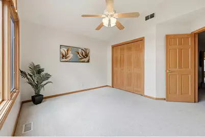 691 E Nerge Road, Roselle, IL 60172 - Photo 25
