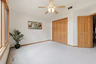 691 E Nerge Rd, Roselle, IL 60172 - Photo 25
