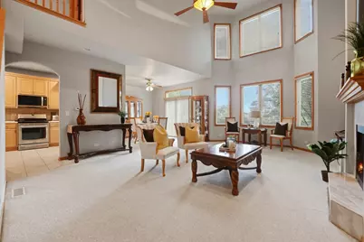 691 E Nerge Road, Roselle, IL 60172 - Photo 3