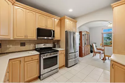 691 E Nerge Road, Roselle, IL 60172 - Photo 7
