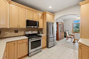 691 E Nerge Rd, Roselle, IL 60172 - Photo 7