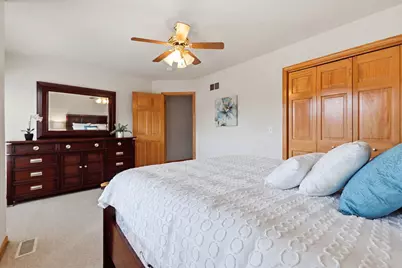 691 E Nerge Road, Roselle, IL 60172 - Photo 23
