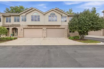 691 E Nerge Road, Roselle, IL 60172 - Photo 1