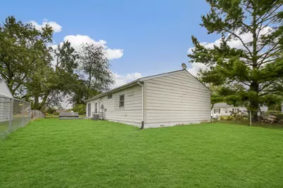 [Address not provided], Richton Park, IL 60471 - Photo 13