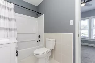 502 S Madison St, Bloomington, IL 61701 - Photo 37