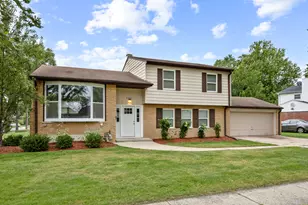 1505 E Michele Dr, Palatine, IL 60074 - Photo 1