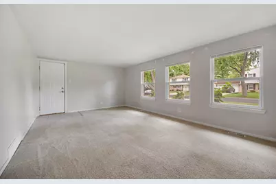1505 E Michele Drive, Palatine, IL 60074 - Photo 17