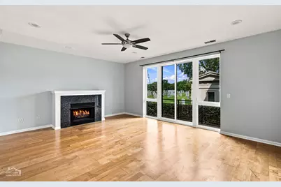 7768 N Sheridan Road #1, Chicago, IL 60626 - Photo 9