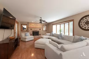 1216 Janas Ln, Lemont, IL 60439 - Photo 13