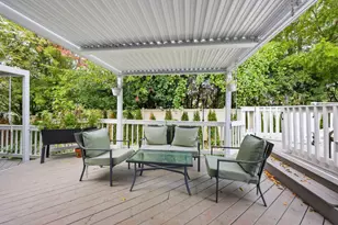 10 Americana Ct, Roselle, IL 60172 - Photo 37