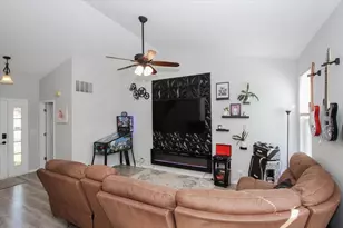 28903 Bayberry Ct, Lakemoor, IL 60051 - Photo 9