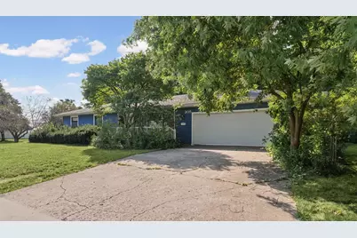 205 E Evergreen Drive, Saint John, IL 61873 - Photo 3