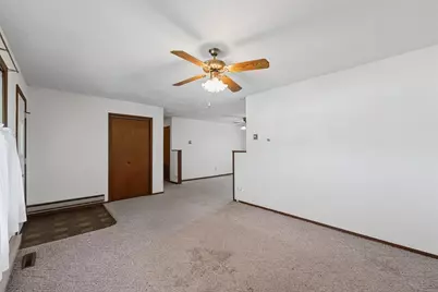 205 E Evergreen Drive, Saint John, IL 61873 - Photo 7