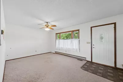 205 E Evergreen Drive, Saint John, IL 61873 - Photo 9
