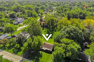 1231 60th St, La Grange Highlands, IL 60525 - Photo 9
