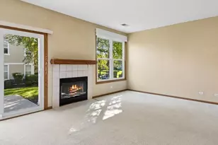 980 Sheridan Cir, Naperville, IL 60563 - Photo 7