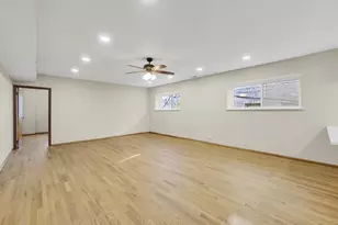 4942 N Sheridan Rd, Chicago, IL 60604 - Photo 7