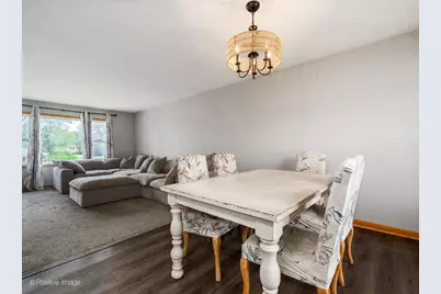 557 Delaware Trail, Carol Stream, IL 60188 - Photo 7