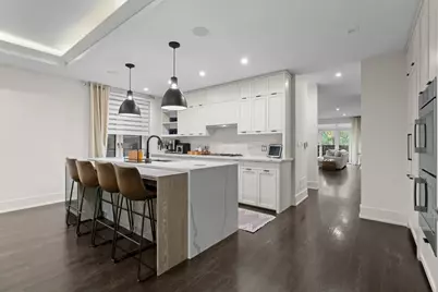 1370 W Walton Street #1E, Chicago, IL 60642 - Photo 23