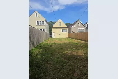 309 E 120th Place, Chicago, IL 60628 - Photo 11