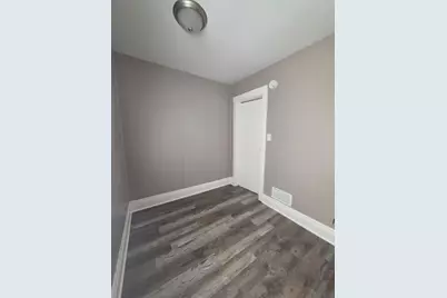 309 E 120th Place, Chicago, IL 60628 - Photo 9