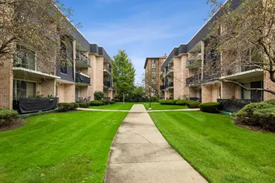 10360 Parkside Avenue #2B, Oak Lawn, IL 60453 - Photo 3