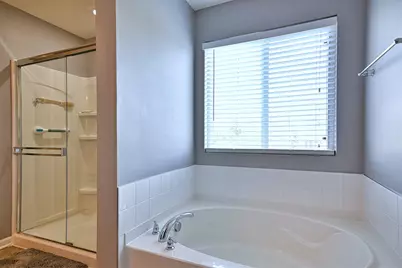 1128 Kingsmill Drive, Algonquin, IL 60102 - Photo 35