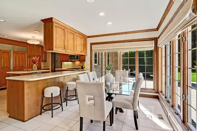 6515 Manor Drive, Burr Ridge, IL 60527 - Photo 13