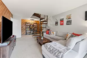 821 Oakton St, Elk Grove Village, IL 60007 - Photo 5