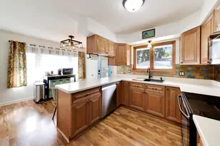 838 S Grant Ave, Villa Park, IL 60181 - Photo 11