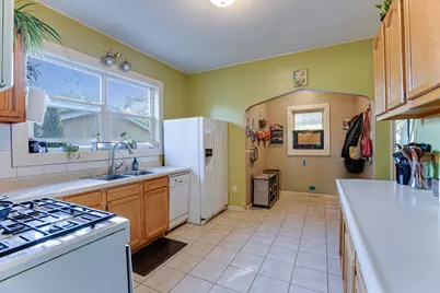 240 Norris Street, West Chicago, IL 60185 - Photo 5