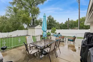 12006 Forest View Dr, Orland Park, IL 60467 - Photo 21