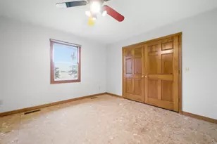 2035 S Berta Rd, Braceville, IL 60407 - Photo 19