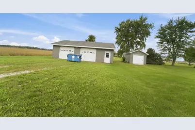 2035 S Berta Road, Braceville, IL 60407 - Photo 5
