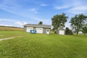 2035 S Berta Rd, Braceville, IL 60407 - Photo 5