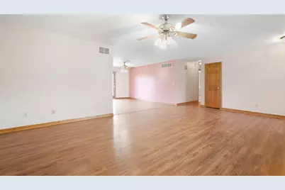 2035 S Berta Road, Braceville, IL 60407 - Photo 7