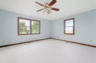 2035 S Berta Rd, Braceville, IL 60407 - Photo 21