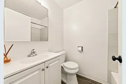 8620 Waukegan Road #504, Morton Grove, IL 60053 - Photo 15