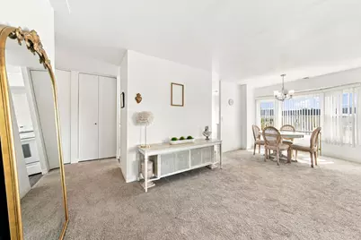 8620 Waukegan Road #504, Morton Grove, IL 60053 - Photo 7