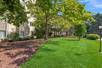 8620 Waukegan Road #504, Morton Grove, IL 60053 - Photo 27